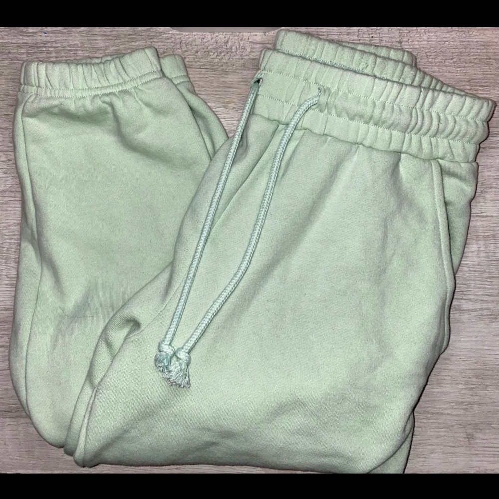 Light green forever 21 sweatpants